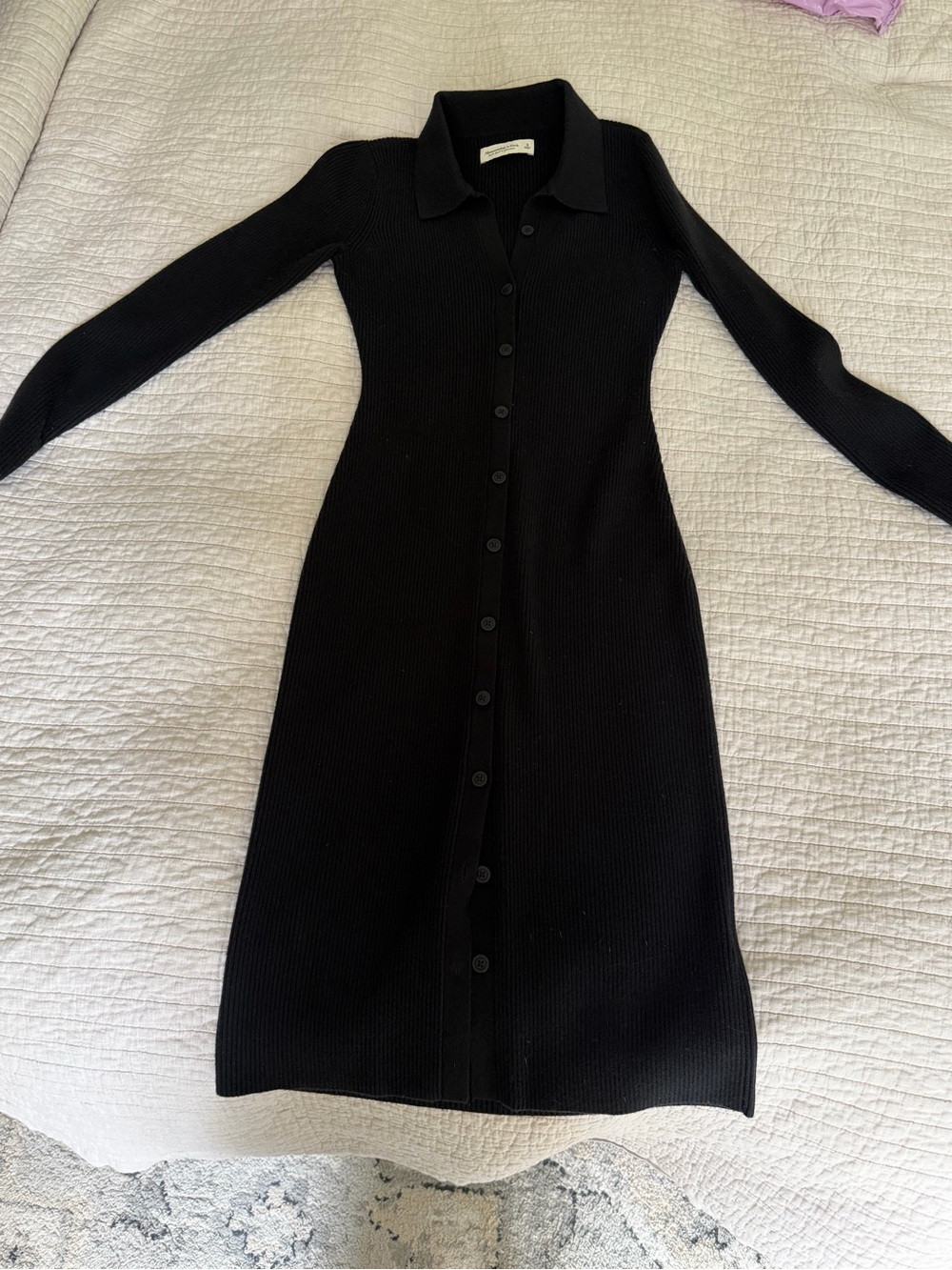 Abercrombie & Fitch Black Long-Sleeve Ribbed Button-Down Dress
